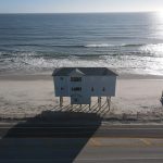 www.znewsservice.com mysterious beach house on stilts for sale at 465000 leaving buyers puzzled about access jam press jmp320844