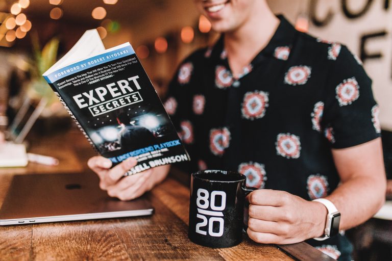 www.znewsservice.com study finds gen z entrepreneurs are more prone to self doubt austin distel 4r72lpfh4ik unsplash